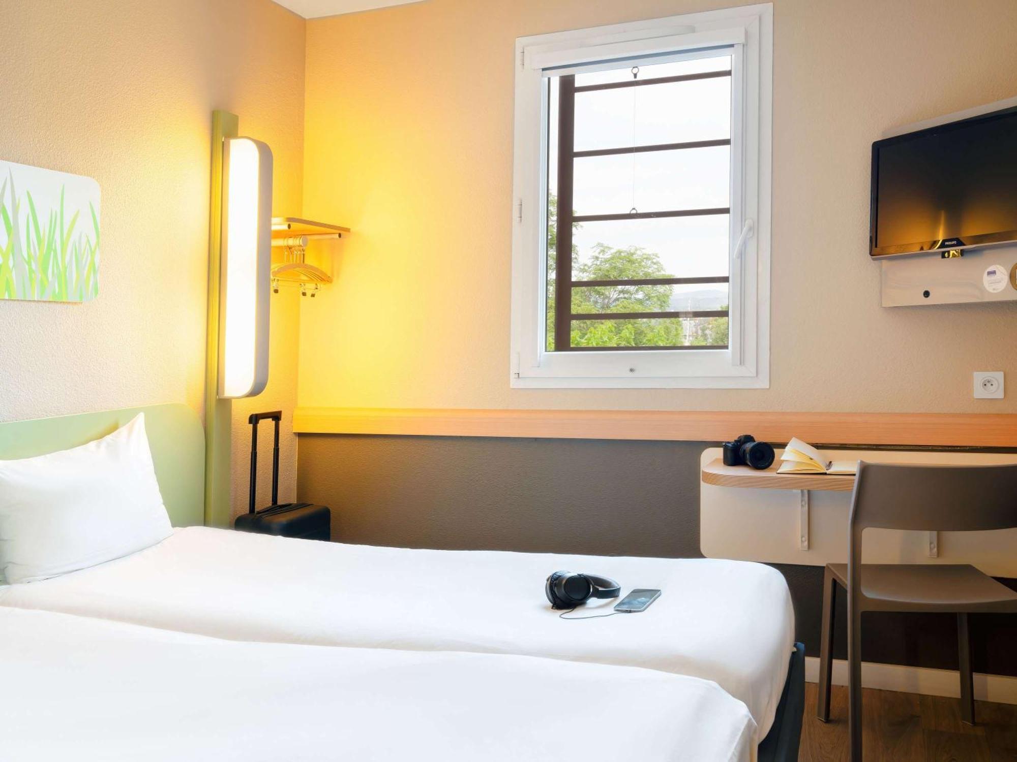 Ibis Budget Manosque Cadarache Exteriör bild